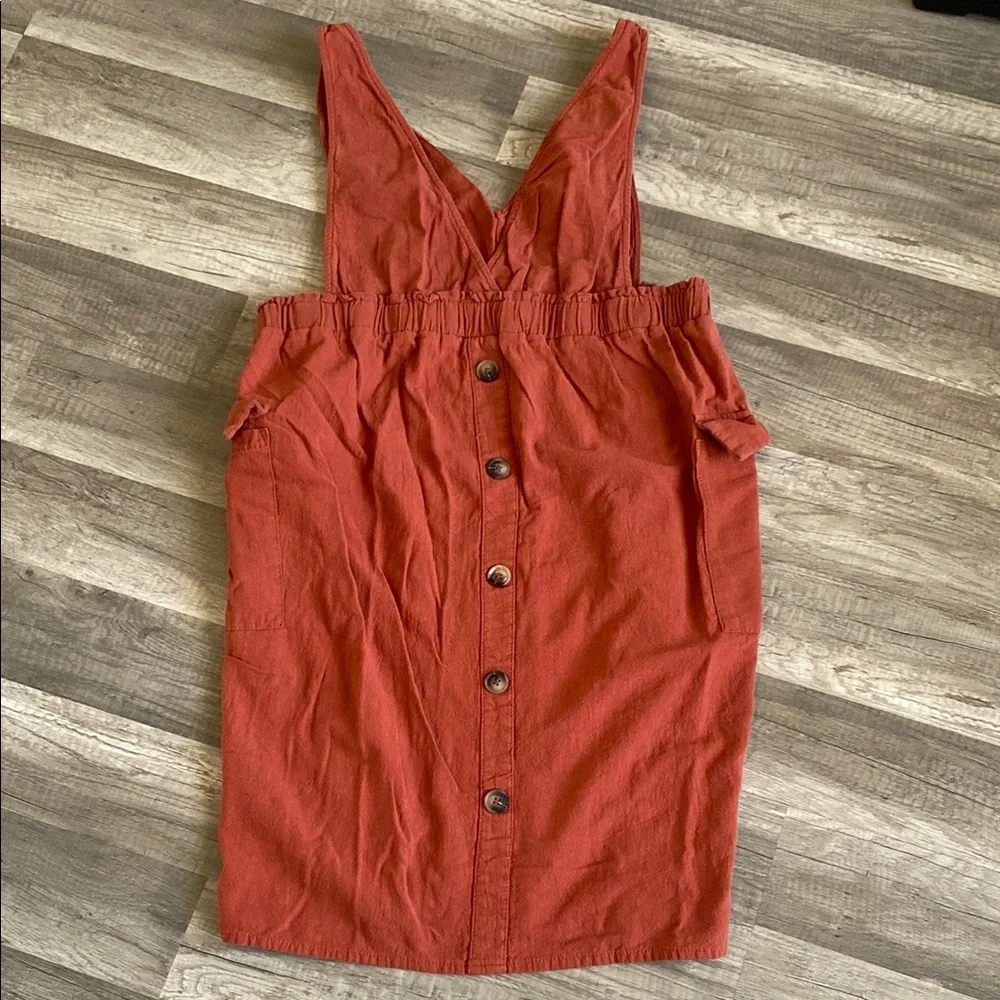 Sleeveless Button-Down Dress in Rust - Picture 2 of 4